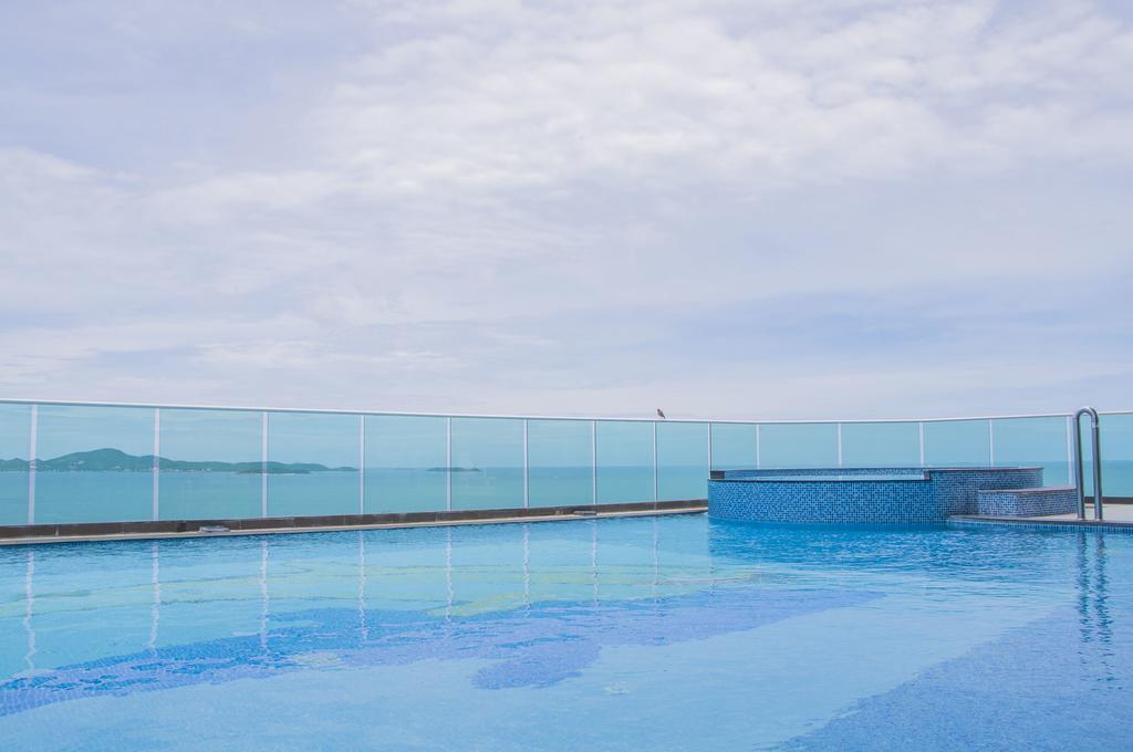 Cosy Beach View Condominium Pattaya Bagian luar foto