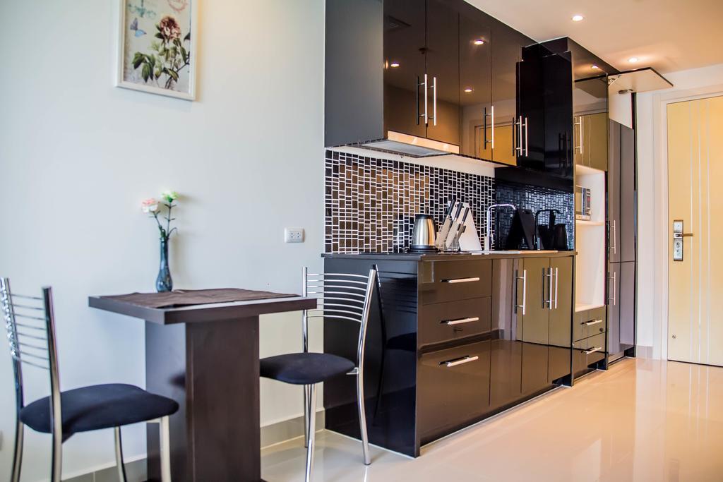 Cosy Beach View Condominium Pattaya Bagian luar foto